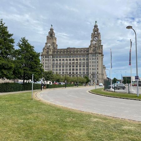 Liverpool City Princes Dock Apartment Exterior photo